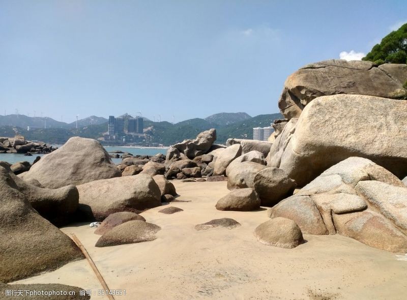 广东汕头海边岩石
