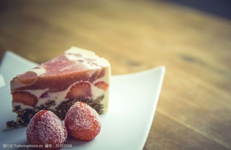 柠果草莓蛋糕