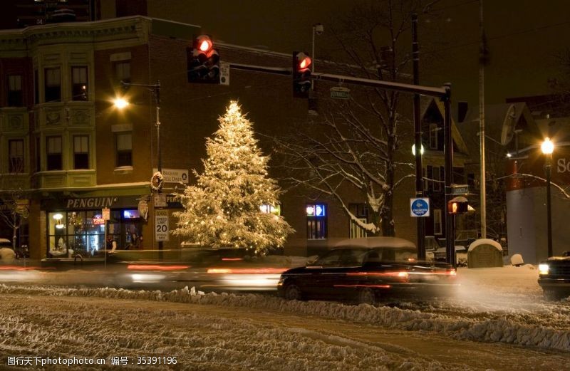 波士顿雪中的街角