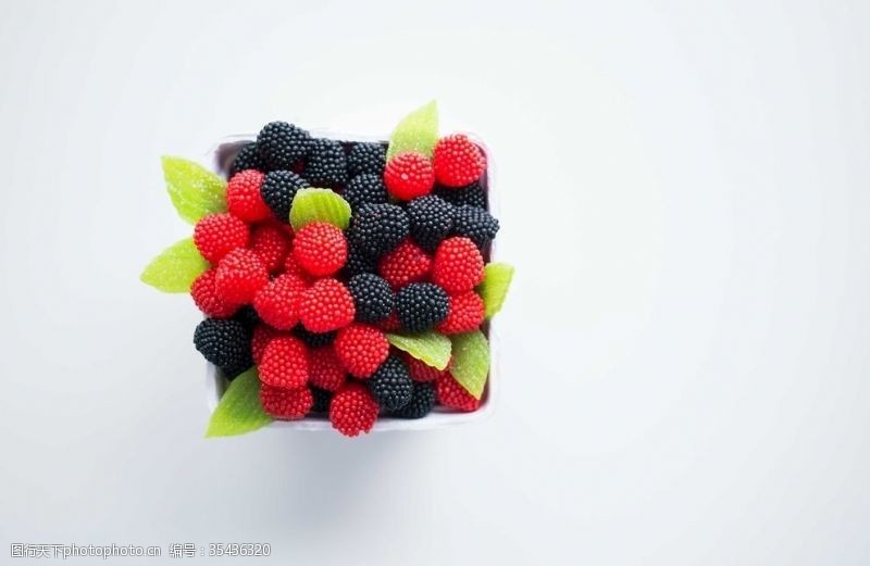 柠果蓝梅草莓水果绿色食品