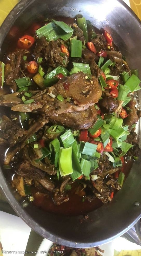 砂锅虾炖肉