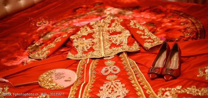 大红袍中式婚礼