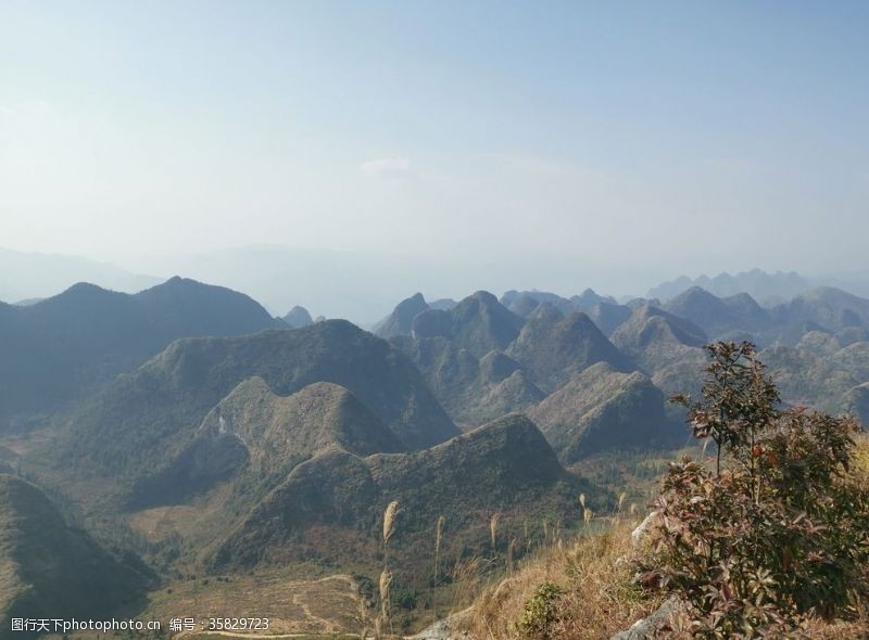 登山爬山群山