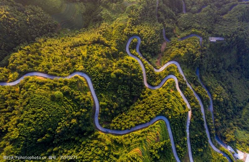 盘子女人盘山公路