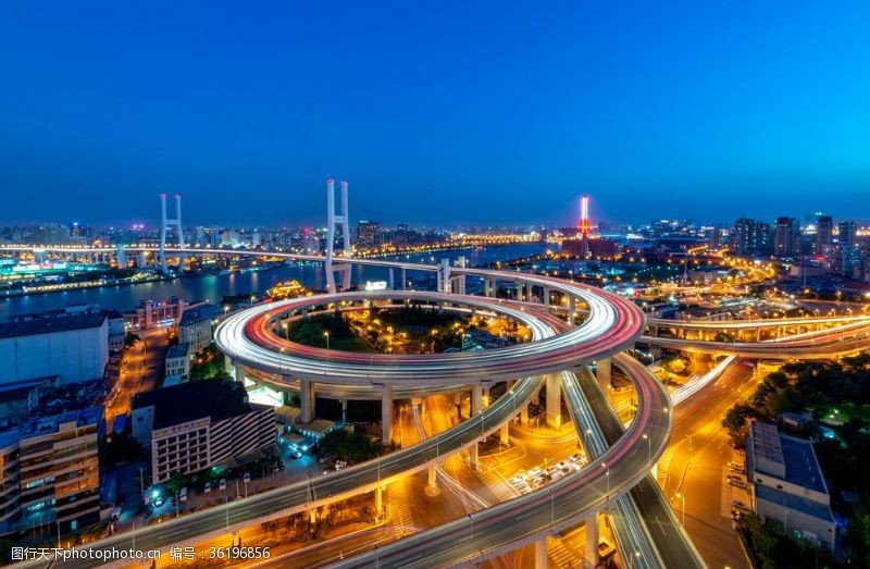 高楼林立上海城市立交桥