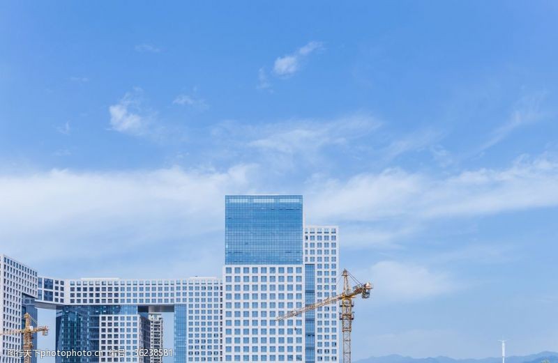 高空俯拍蓝天白云现代城市建筑素材