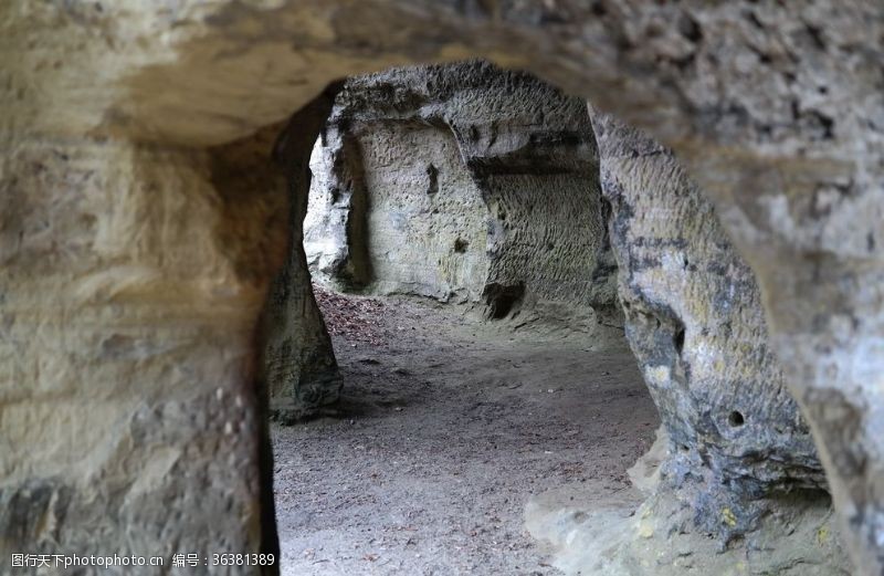 地下室地下洞穴
