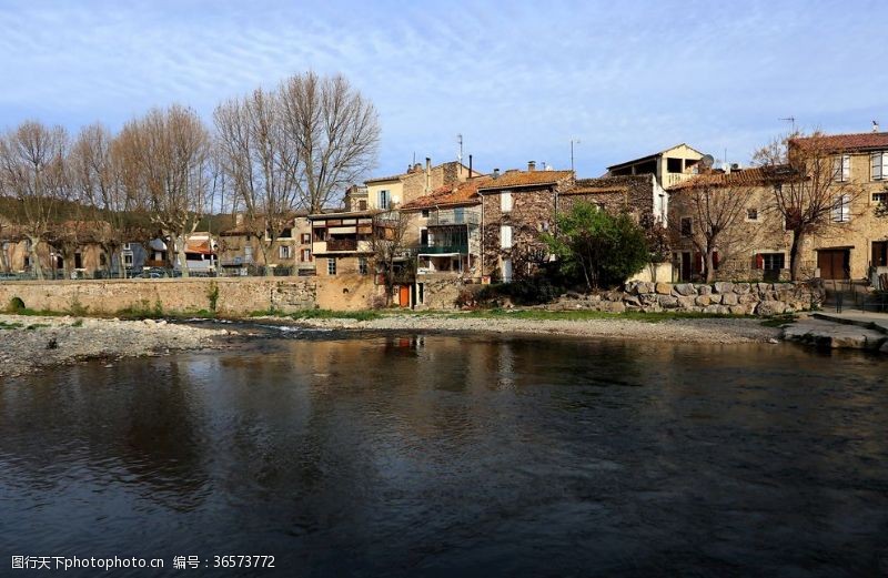 瓦片村南比兹米内瓦老河水