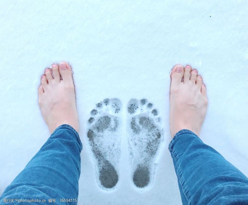 脚趾脚雪冷赤脚可爱脚印