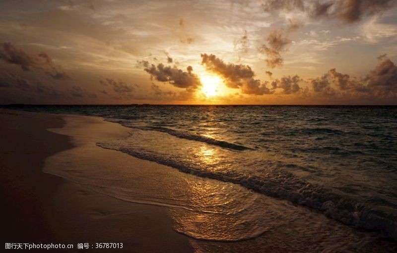 马尔代夫海景海上日出