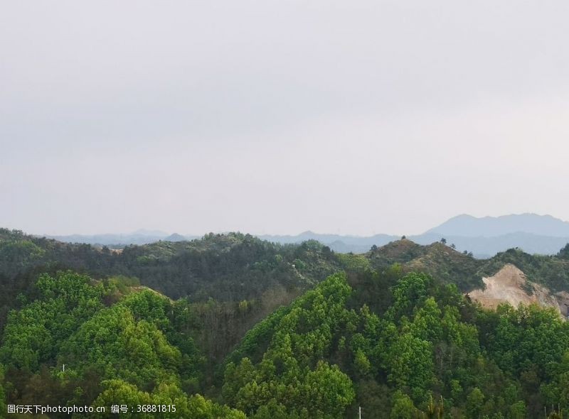 春雨绵绵山原