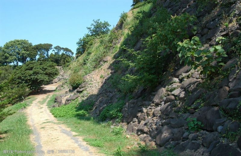 日本风情山间小路