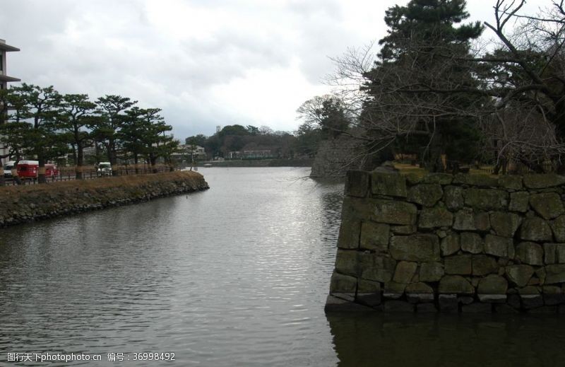 日本风情古城护城河