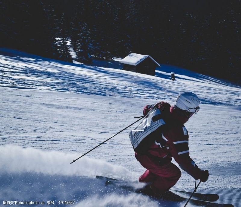 激情挑战滑雪运动滑雪板