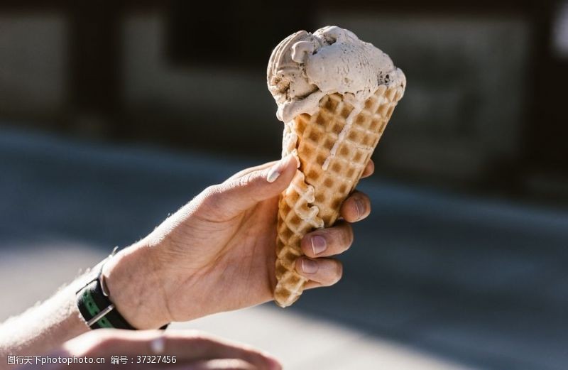 甜点冰淇淋冰激凌雪糕球甜品
