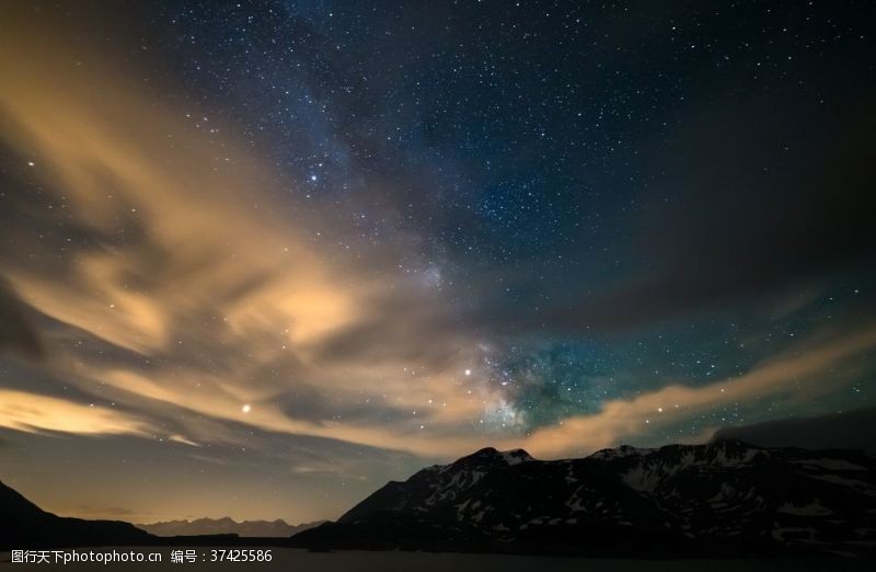 宫崎骏星空背景