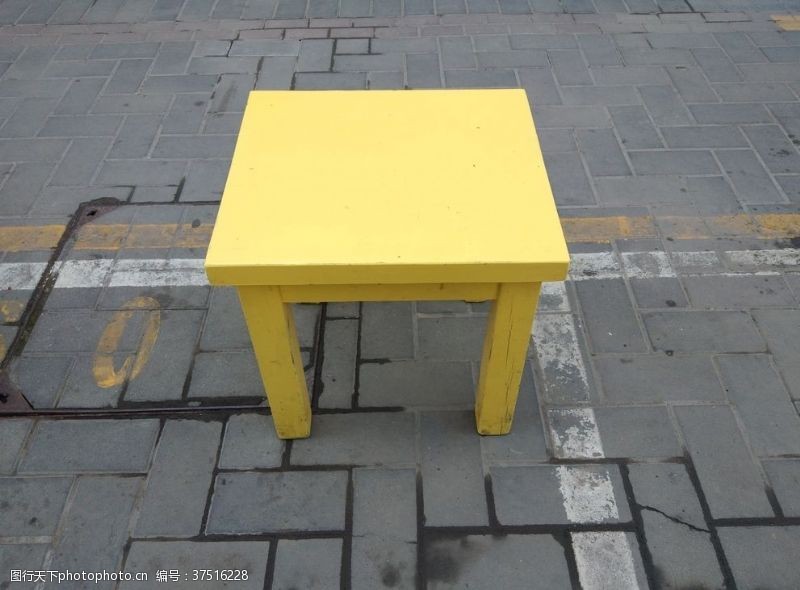 小饭桌小桌子黄色桌子