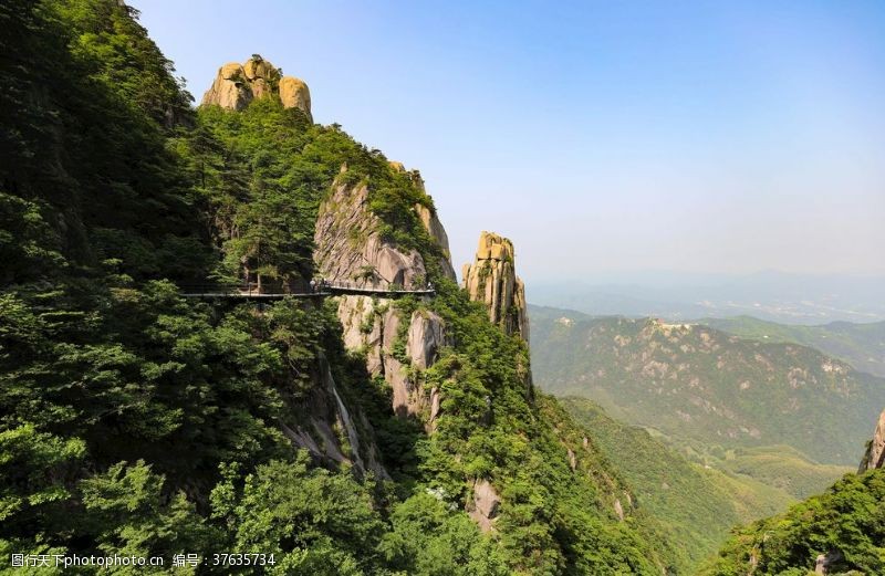 徒步登山九华山花台景区