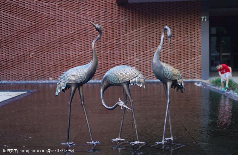 铜鹤仿铜仙鹤雕塑园林水池景观设计