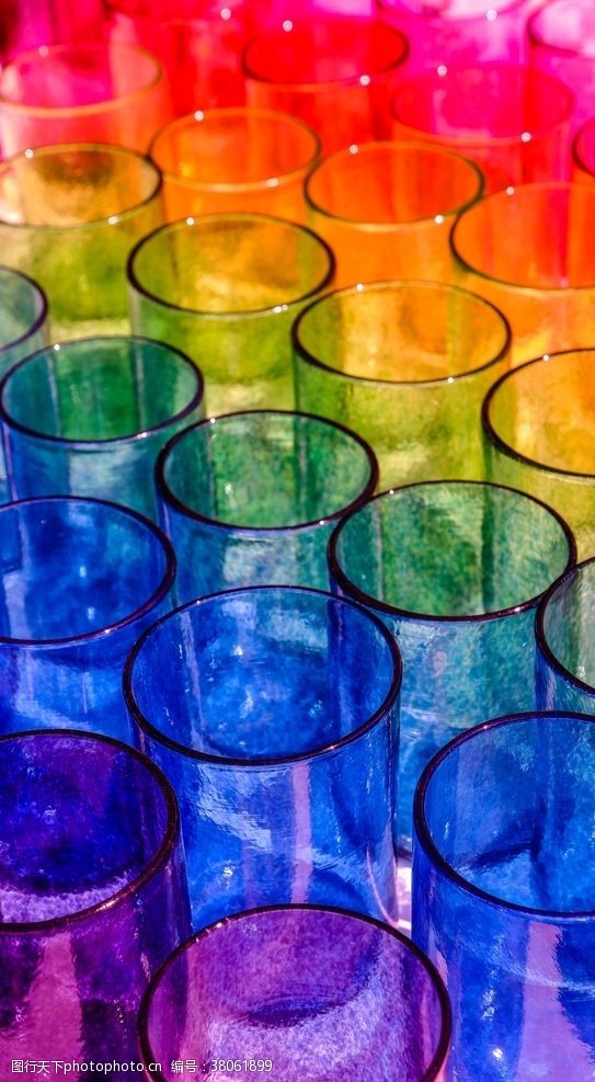 流线彩虹玻璃杯