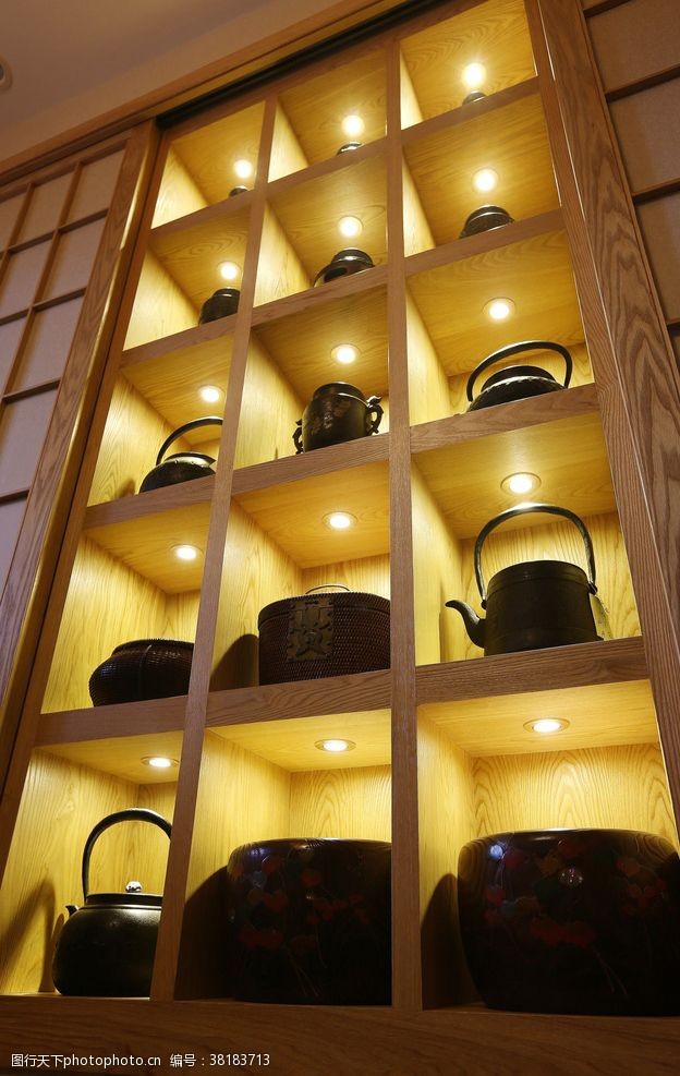 木质家具茶馆