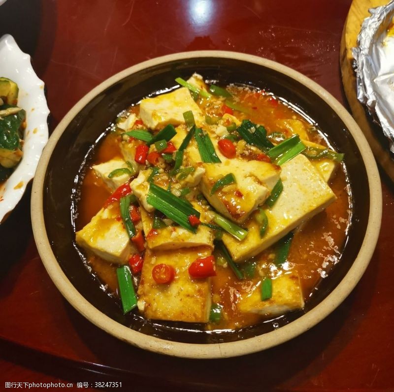 石锅拌饭炖汤豆腐块