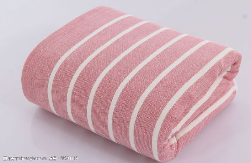 家居家纺粉色浴巾