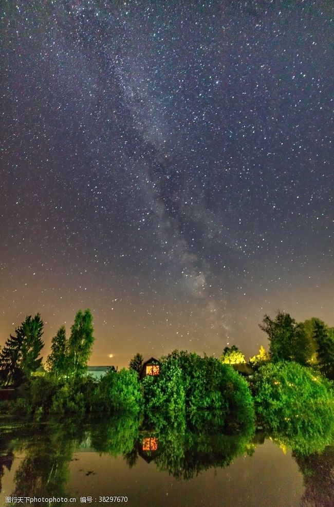 银联星空树木河流