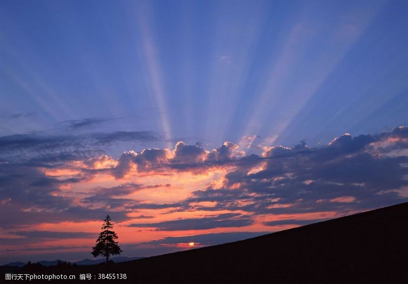 夕阳红天空日出