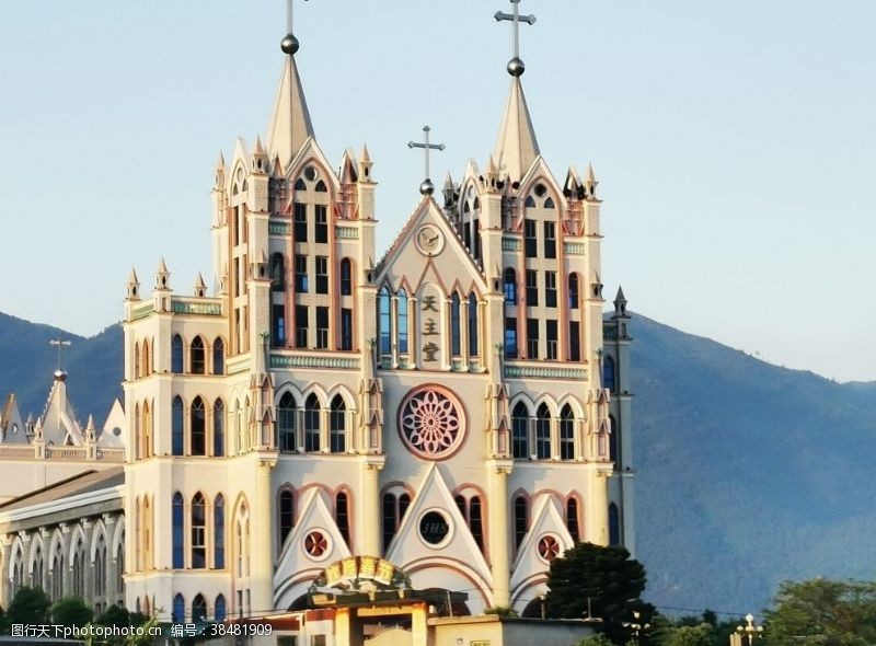 俄罗斯风景天主教堂