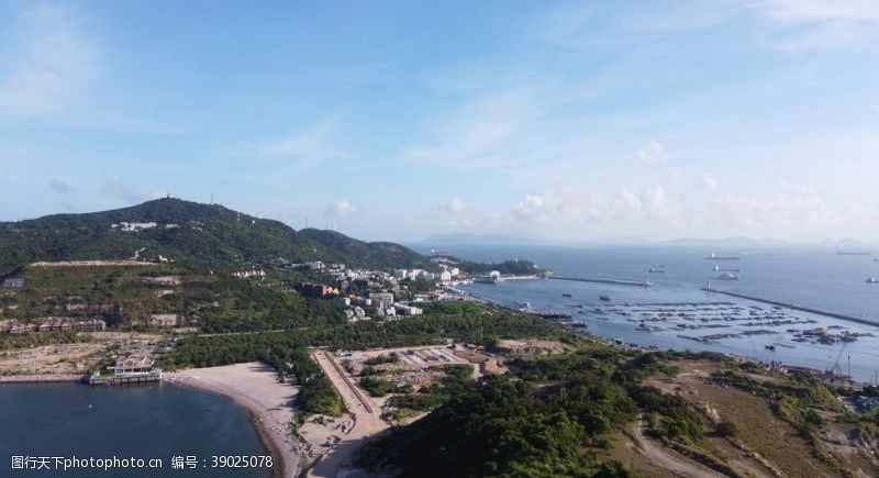 远眺珠海桂山岛航拍海洋图片