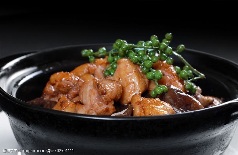 砂锅虾香菇鸡煲