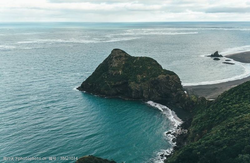 天然石海岸风景摄影图