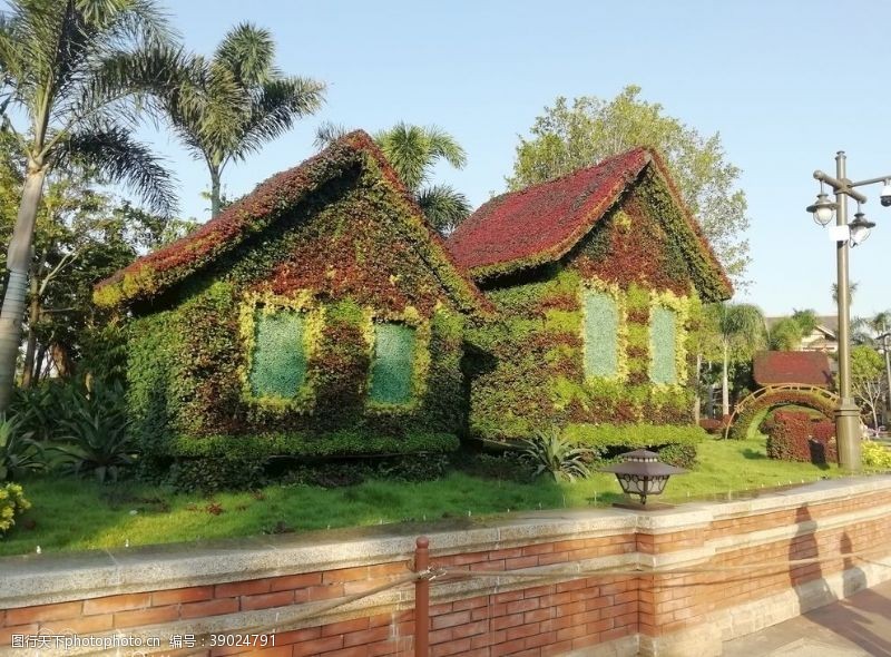 特色小屋长满草的小木屋图片