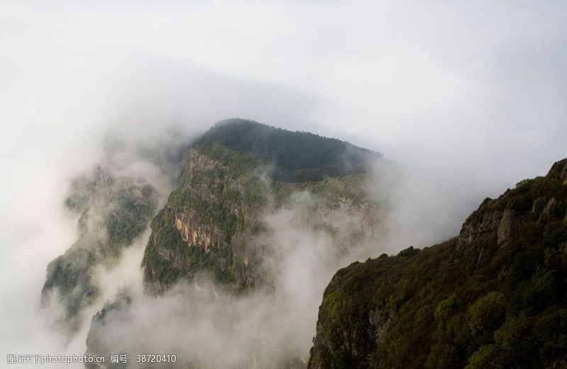 页眉峨眉山