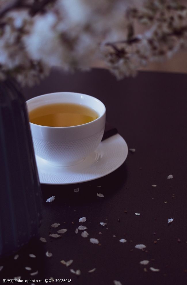 铁壶
茶饮图片
