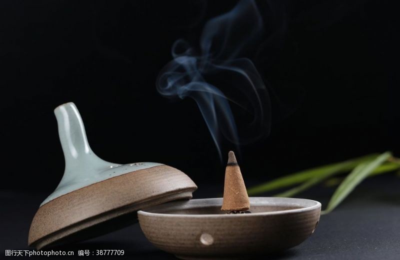 冥想传统香炉