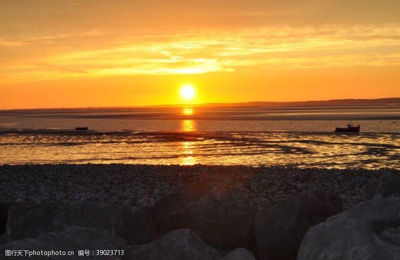 夕阳红天空日出日落图片