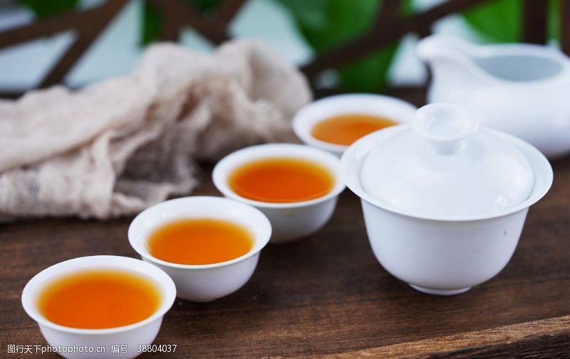 乌龙茶茶水