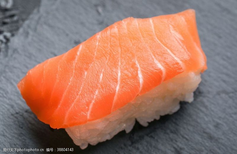 海鲜种类生鱼片寿司