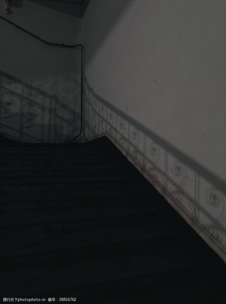 楼梯夜晚黑白艺术背景