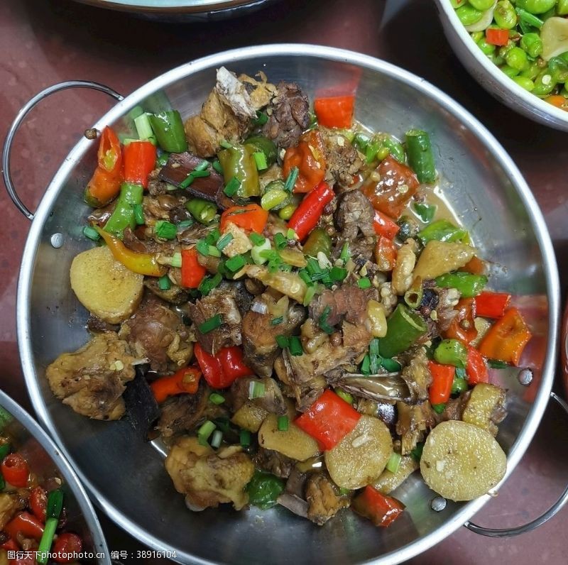 家常菜价目表麻辣鸡肉图片