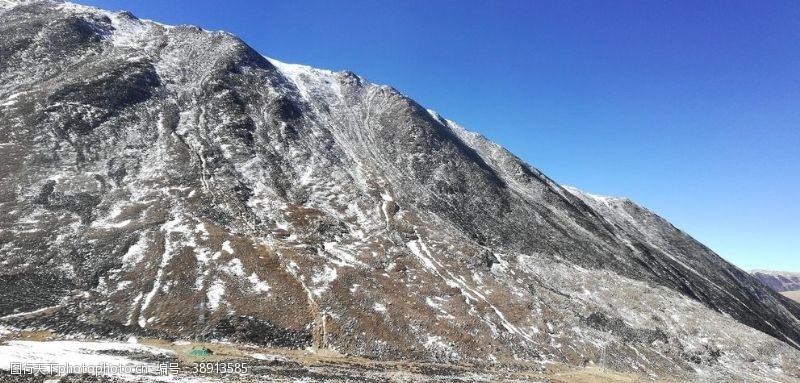 青山蓝天雪山风光图片