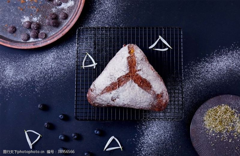 月饼制作西餐面包图片