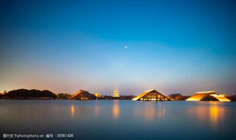 玻璃顶松江广富林遗址博物馆图片