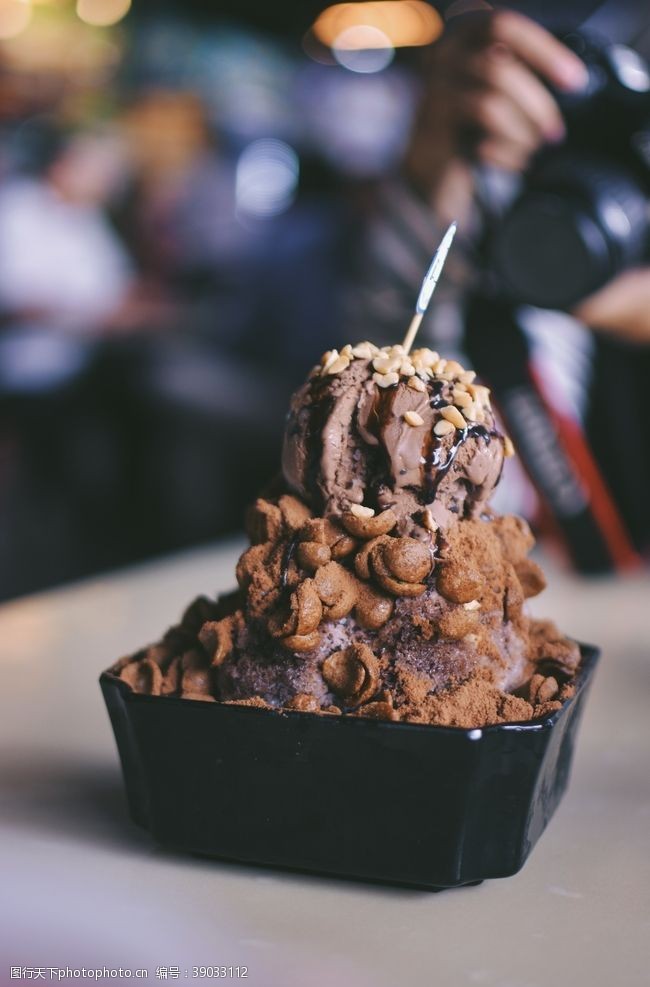 果味冰淇淋巧克力冰淇淋图片