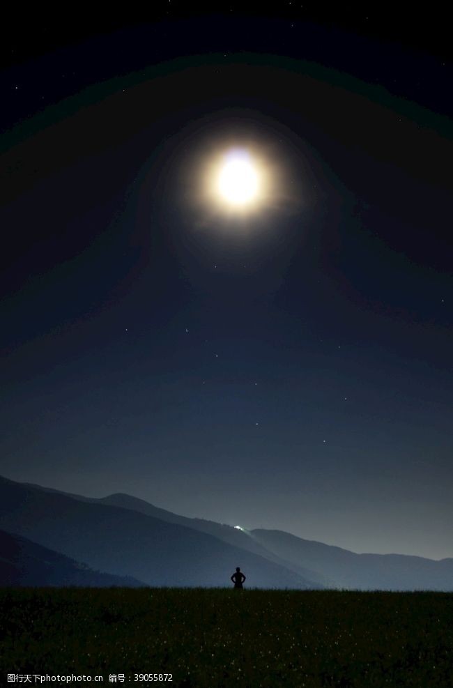 夏天的夜晚月亮图片