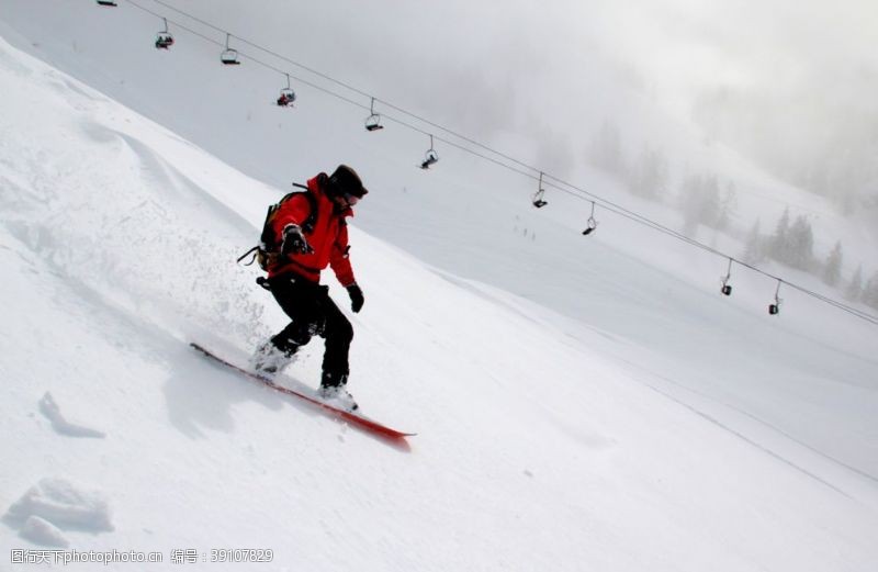 登山文化滑雪图片