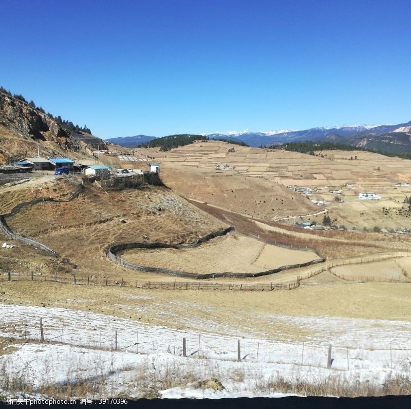 马拉松山村田野风景图片